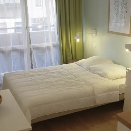 Btobed Le Paul Bert Лион